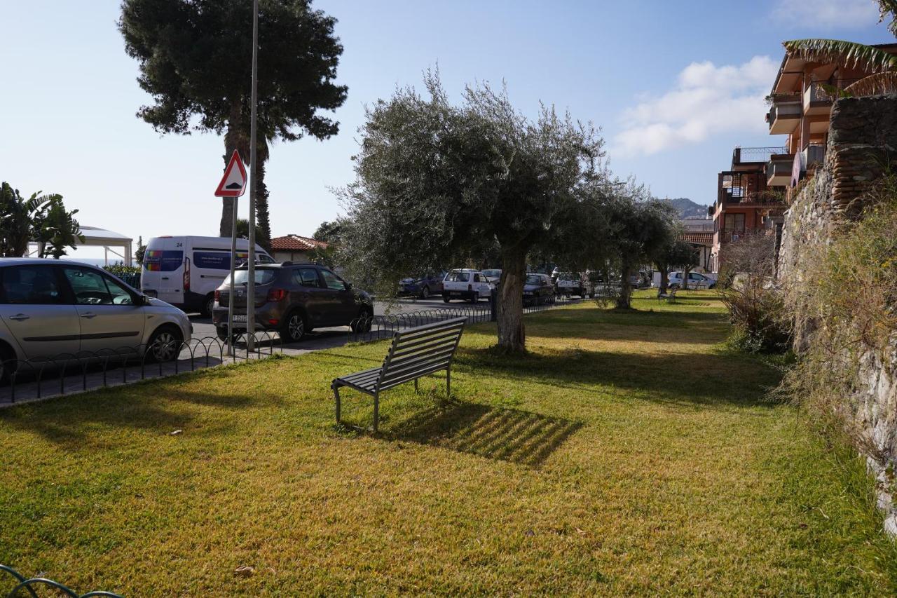 Vacanza Taormina Mare Mazzeo Extérieur photo